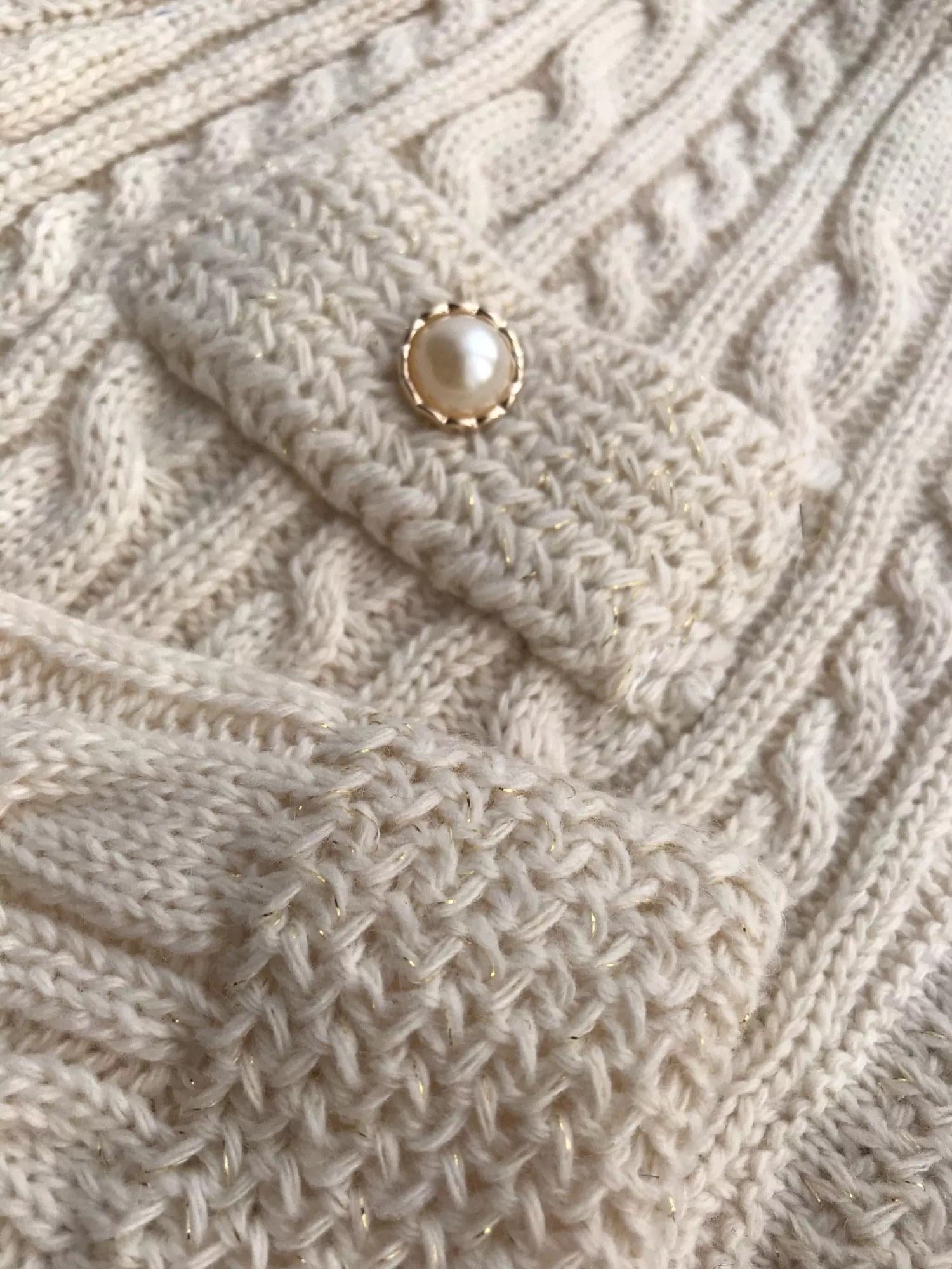 Chain Stitch Warm Sweater With Pearl Buttons