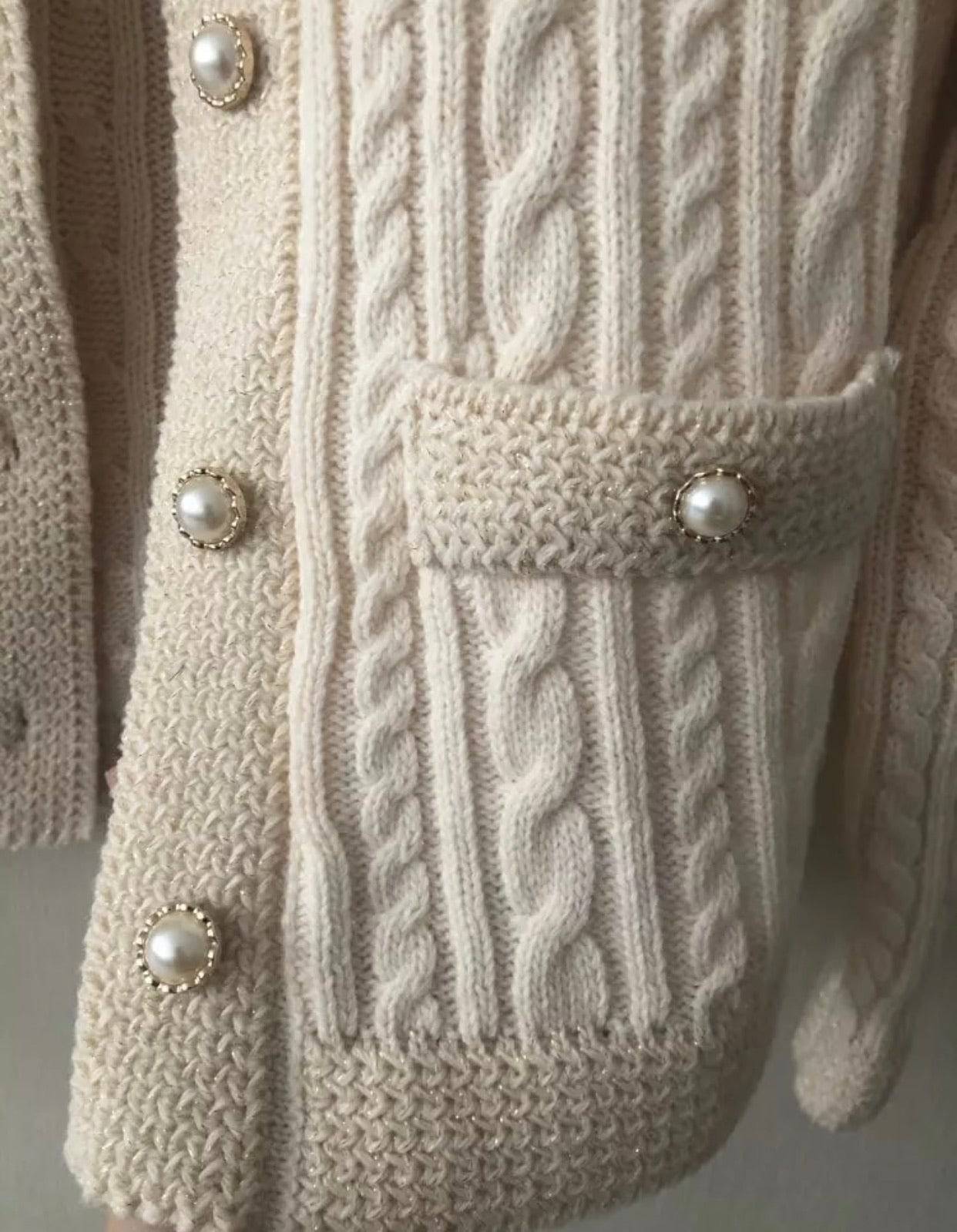 Chain Stitch Warm Sweater With Pearl Buttons