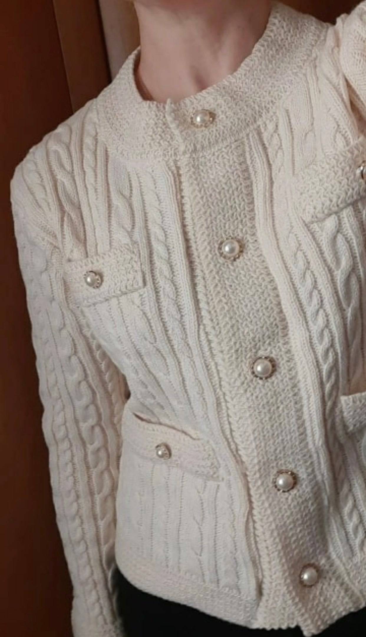 Chain Stitch Warm Sweater With Pearl Buttons