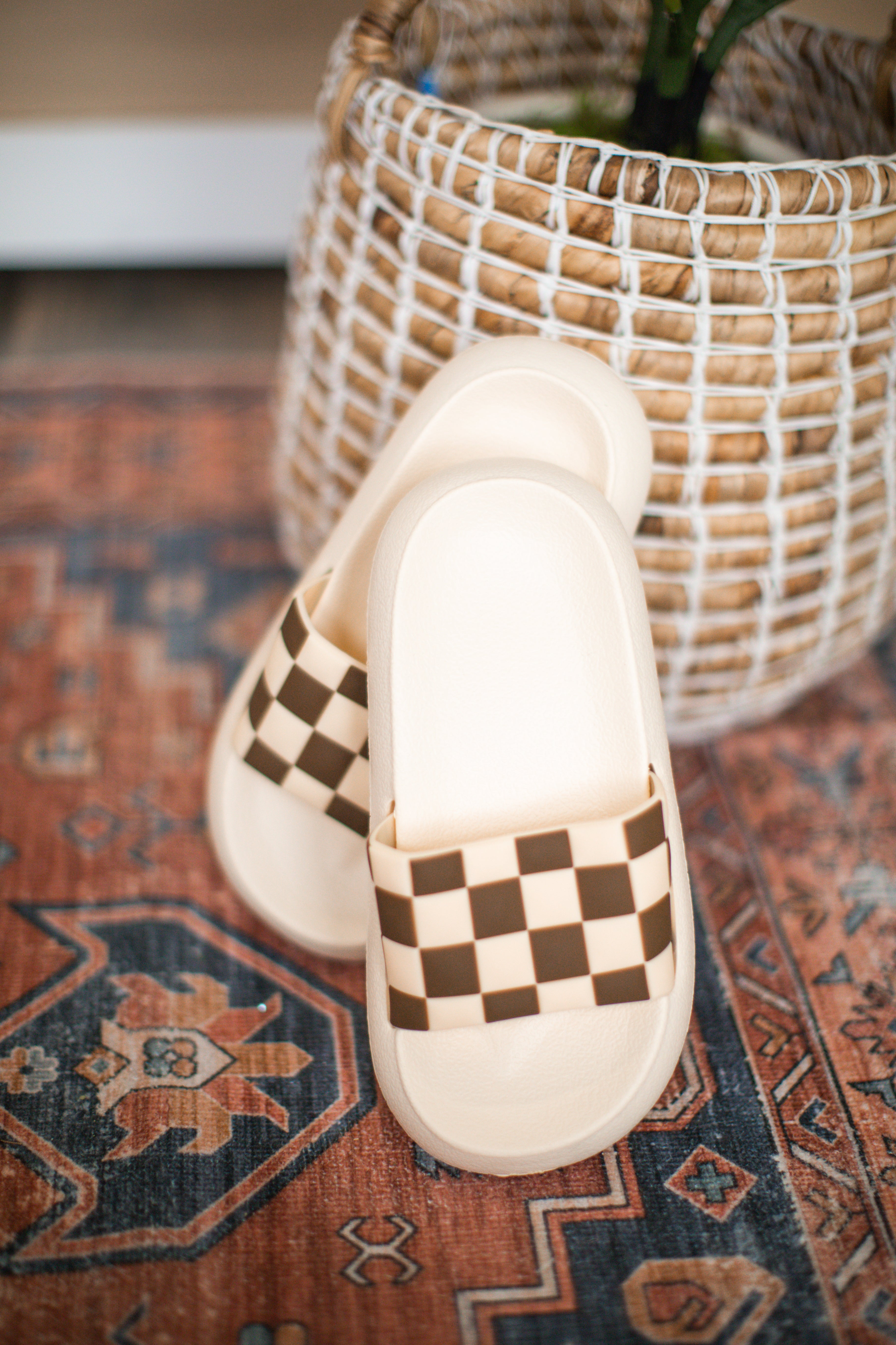 Jet Set Checkered Cloud Slides - 2 Colors