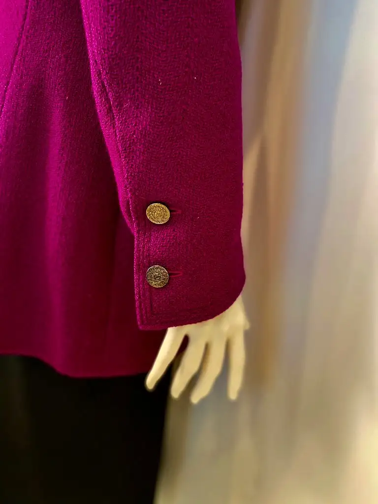 NWOT 97A, 1997 Fall Chanel Vintage Merlot Jacket Blazer FR 34 US 2/4